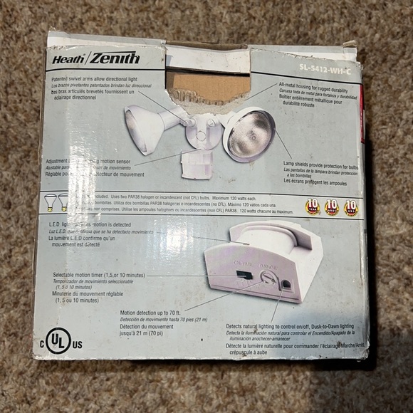 Globe Electric HZ-5412-WH 180 Degree Motion Activated Security Light - Picture 3 of 7